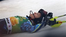 Anna Swennová Larssonová v cíli slalomu v Mariboru.