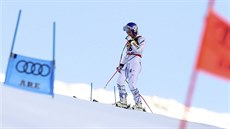 Lindsey Vonnová po pádu u jen zvolna dojídí superobí slalom na mistrovství...