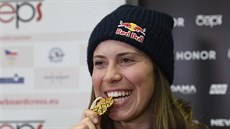 Mistryn svta ve snowboardcrossu Eva Samková na tiskové konferenci v Praze.