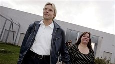 Matti Nykänen v roce 2005 po proputní z vzení, doprovází ho jeho tehdejí...