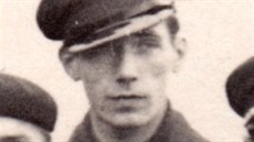 Vilému Noskovi z Líní na Plzeňsku se splnil sen a stal se pilotem. Na snímku je ve francouzské uniformě, ve Francii působil jako mechanik.