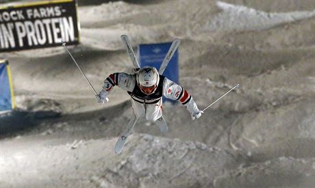 Kanadský akrobatický lya Mikaël Kingsbury na mistrovství svta v Park City