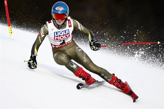 Mikaela Shiffrinová  na trati obího slalomu na mistrovství svta v Aare.