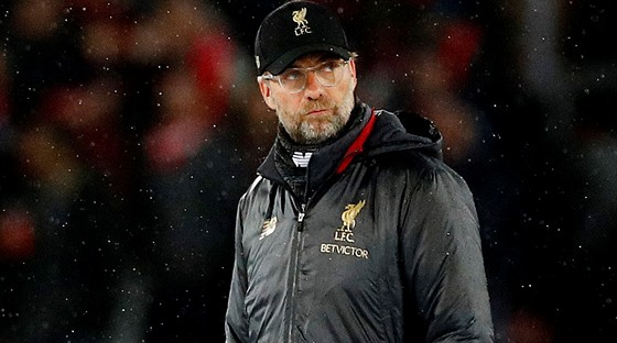 Liverpoolský trenér Jürgen Klopp bhem osmifinále Ligy mistr proti Bayernu...