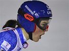 Petra Vlhová oslavuje triumf v obím slalomu na mistrovství svta.