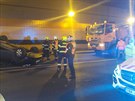 P�i nehod� v Bubene�sk�m tunelu zasahuj� jednotky IZS u dvou osobn�ch aut a...