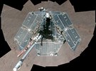 Autoportrét sondy Opportunity z Marsu vytvoený sloením nkolika snímk z roku...