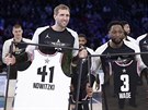 Dirk Nowitzki (vlevo) a Dwyane Wade odehráli své poslední Utkání hvzd NBA.