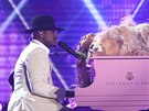 Ne-Yo a Jennifer Lopez zpívají medley písní z vydavatelství Motown, je si...