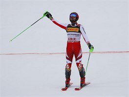 Rakuan Marcel Hirscher oslavuje svj triumf ve slalomu bhem mistrovstv svta...