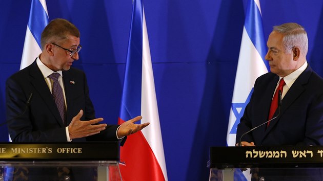 Premir Andrej Babi a jeho izraelsk protjek Benjamin Netanjahu na tiskov konferenci po schzce v Jeruzalm. 