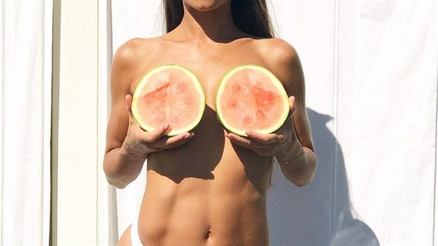 Je vicemistryní Moravy a Slezska v bikini fitness z roku 2015.