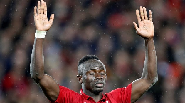 Liverpoolsk Sadio Man bhem osmifinle Ligy mistr proti Bayernu.