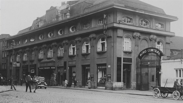 Dnešní sídlo Muzea umění v centru Olomouce koncem 30. let