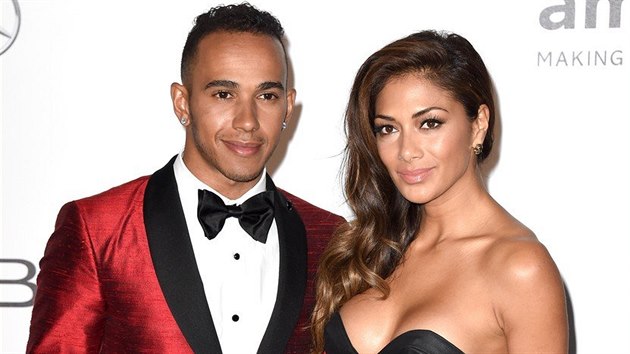 Lewis Hamilton a Nicole Scherzingerov (Filmov festival v Cannes, 22. 5. 2014)