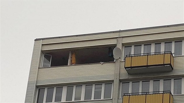 Výbuch v panelovém domě v Pražské ulici v Náchodě (14.2.2019).