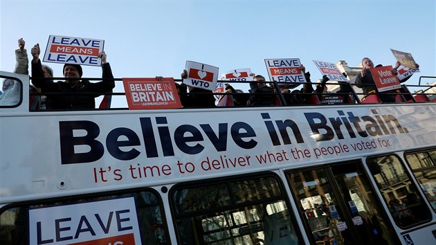 Demonstrace podporovatel brexitu v Londn (14. nora 2009)