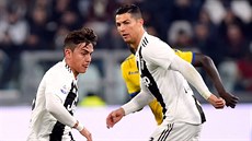 Paulo Dybala a Cristiano Ronaldo z Juventusu v utkání proti Frosinone.