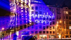 Na Galaxy S10 láká Samsung laserovou show na Tanícím dom.