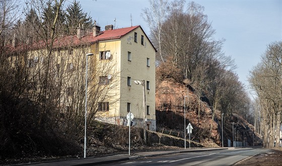 Dům v Regnerově ulici v Úpici už náleží městu, po vystěhování nájemníků se...