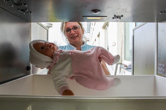 V perovské nemocnici zane slouit nový modernizovaný babybox, na snímku pi...