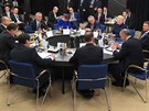 Summit prezident B9 s éfem NATO Jensem Stoltenbergem ve slovenských Koicích