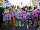 V Londýn se bhem týdne módy opt protestovalo. Kritika míila proti...