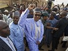 Nigerijský prezident po hlasování ve volbách ve svém rodném mst na severu...