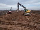 Za�ala stavba d�lnice D11 z Hradce Kr�lov� do Smi�ic (26.2.2019).