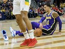 Kyle Kuzma (0) z LA Lakers po ztrát boty v zápase s New Orleans