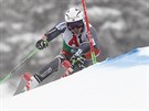Norský lya Henrik Kristoffersen na trati obího slalomu v Bansku
