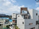 Stavbu má na svdomí architekt Tae Hyung Lim. Je souasn majitelem novostavby.
