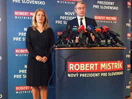 Uchaze o post slovenského prezidenta Robert Mistrík se vzdal kandidatury a...