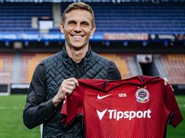 Boek Dokal je zase sparanem, s klubem podepsal kontrakt do lta 2022 a pot...