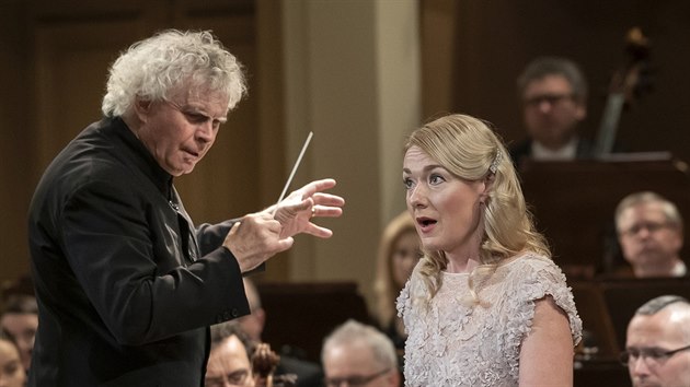 Sir Simon Rattle a Magdalena Koen na koncert s eskou filharmoni
