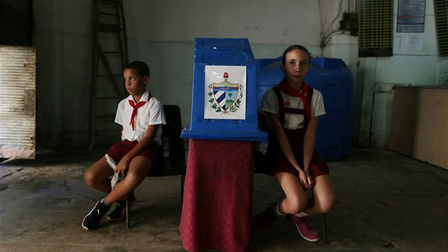 Kubánci volí během referenda o nové ústavě. (24. února 2019)