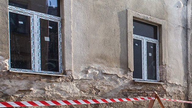 Dům v Regnerově ulici v Úpici koupil soukromník a začal s opravami (19. 2. 2019).