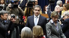 Nkdejí Trumpv právník Michael Cohen pijídí do Snmovny reprezentant. (27....