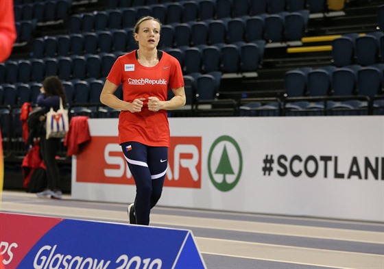 Mílaka Simona Vrzalová na tréninku ped startem halového ME v Glasgow.