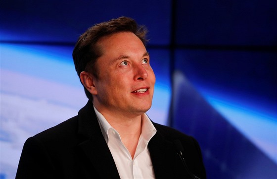 Zakladatel a majitel společnosti SpaceX Elon Musk na tiskové konferenci po...