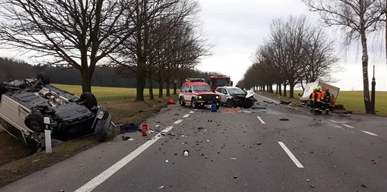 Váná nehoda se stala u Rakovic na hlavním tahu mezi Pískem a Prahou.