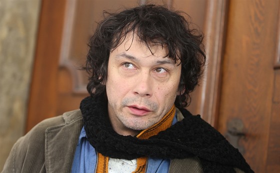 Pavel Liška hraje ve filmu Poslední aristokratka údržbáře a zahradníka Krásu.