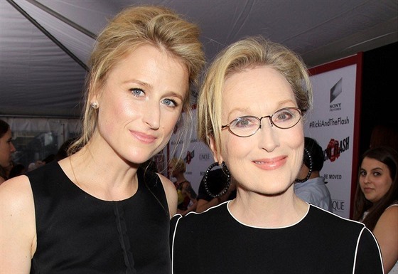 Mamie Gummerová a Meryl Streepová (New York, 7. srpna 2015)
