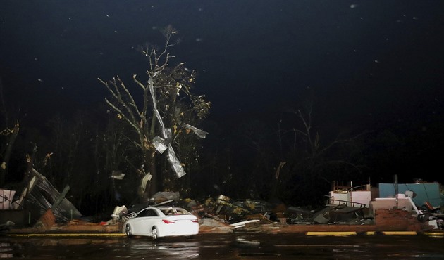 Americkým státem Mississippi se prohnalo tornádo, zabilo sedm lidí