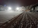 Atleti v Jihlav chodí v zim tyikrát týdn trénovat ven na ovál. V areálu Na...