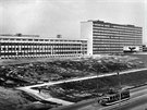 Vstavba porubskho arelu univerzity v 70. letech.