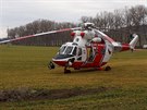 U nehody dvou dod�vek a osobn�ho auta u Rakovic zasahoval vrtuln�k z�chran���.