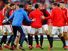 Fotbalisté Sevilly se rozcviují ped zápasem osmifinále Evropské ligy proti...