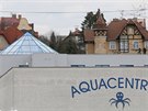 Nov Aquacentrum Teplice. Bazny dostvaj obklady, montuje se...