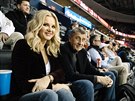 eský premiér Andrej Babi s manelkou Monikou na zápase NBA mezi Washingtonem...